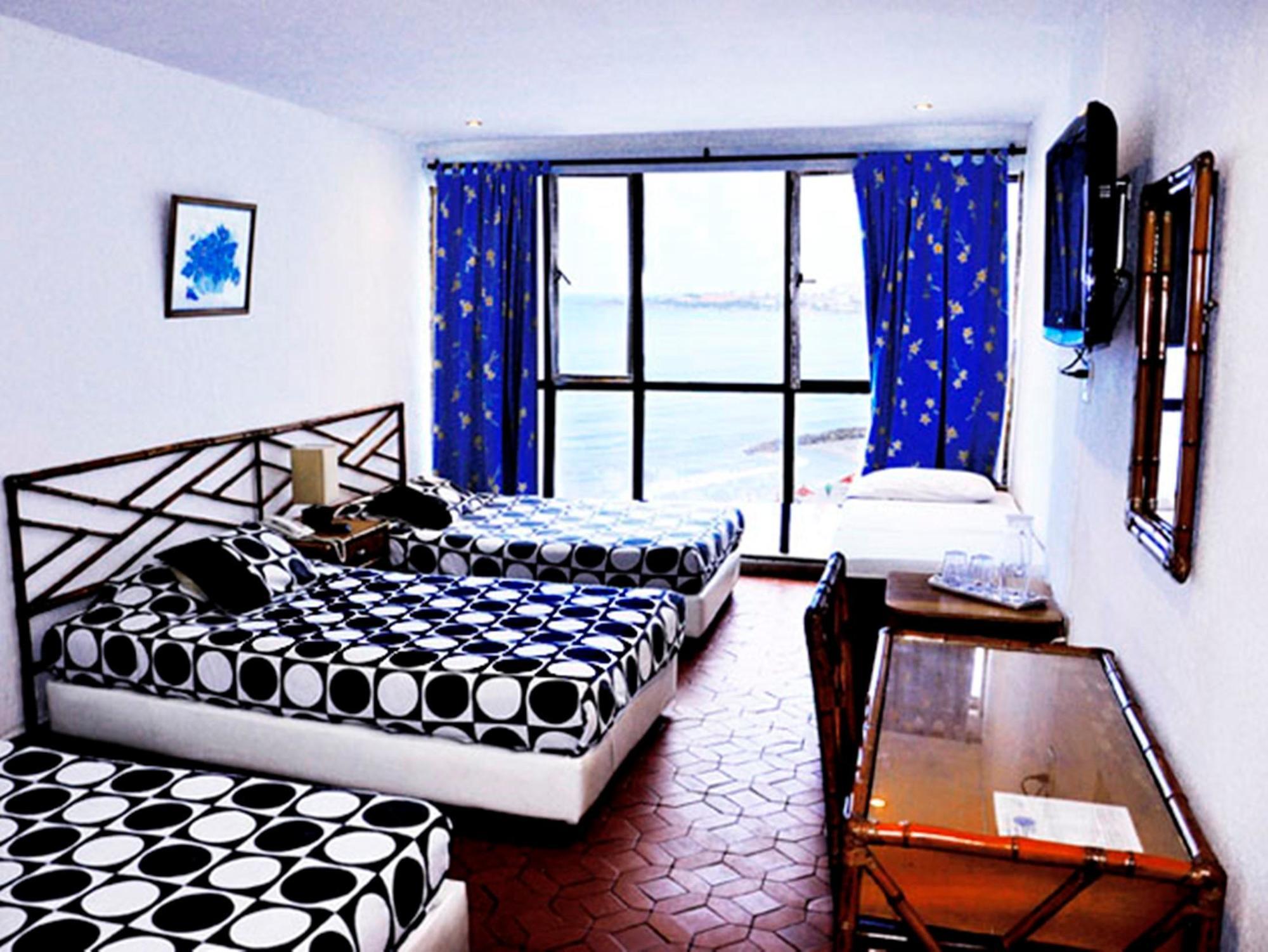 Hotel Costa Del Sol Cartagena Exterior photo